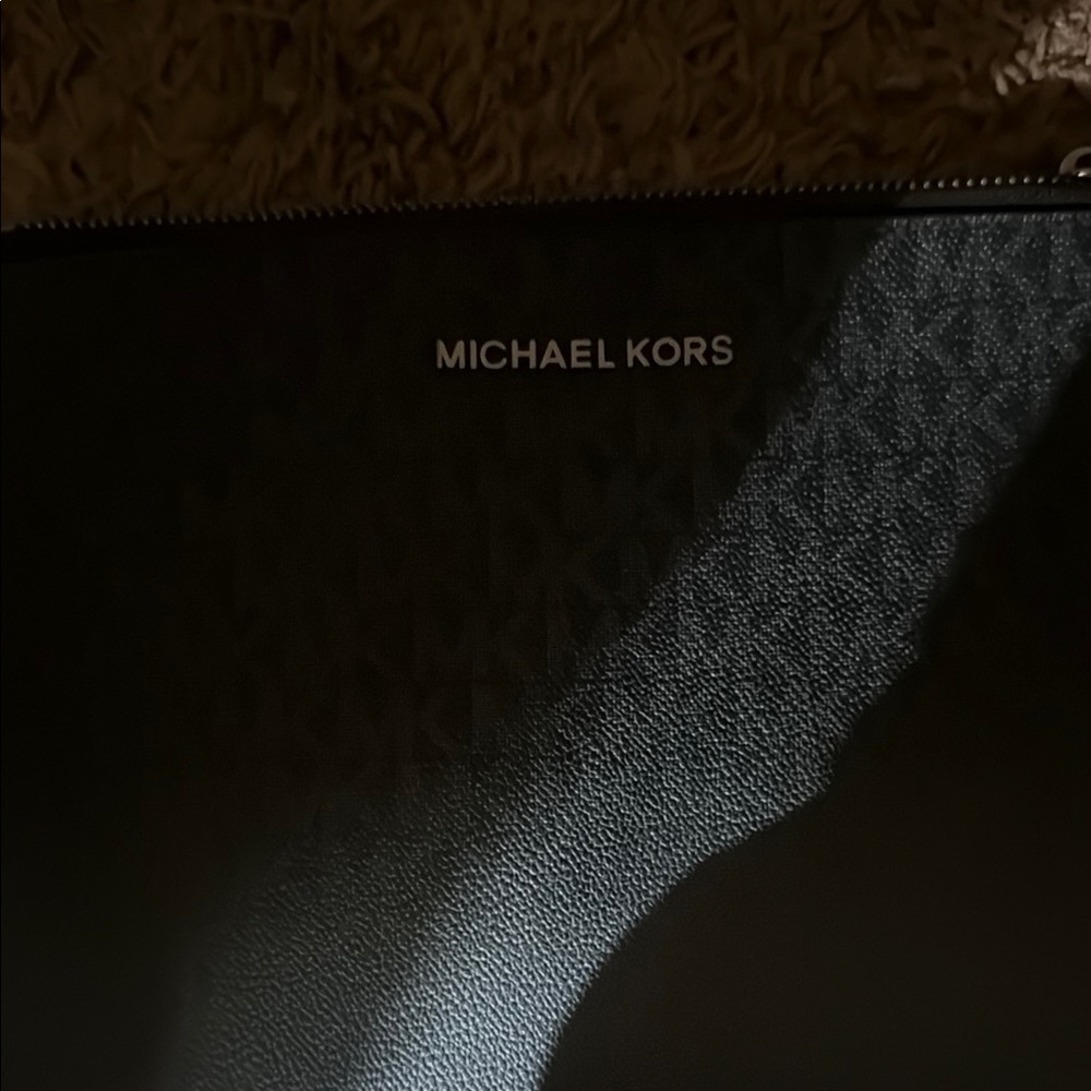 Michael Kors Blue Wristlet - Picture 5 of 6